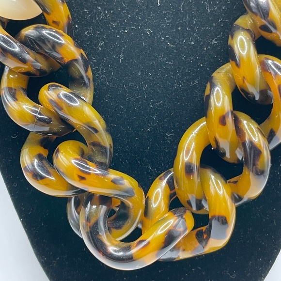 J Crew Signed Vintage 90's Two Tone Chunky Lucite Link Statement Necklace - Picture 9 of 9